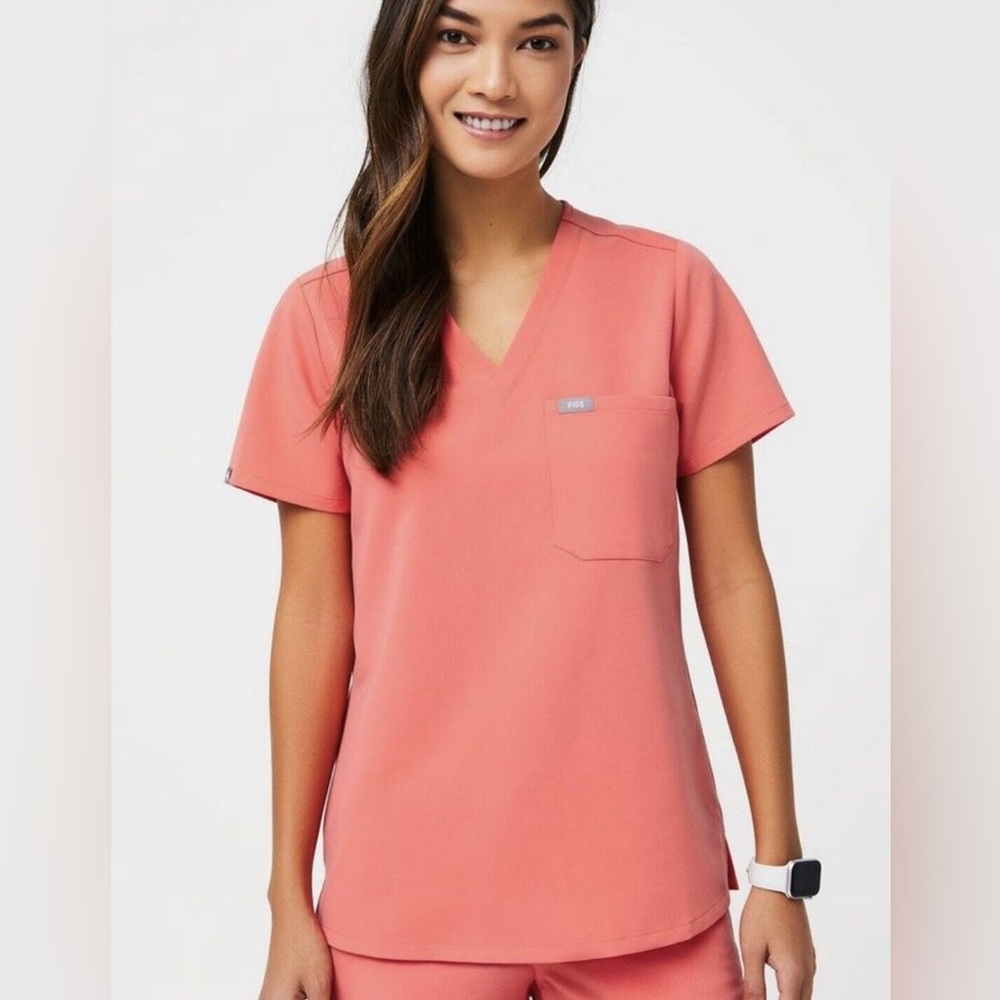 FIGS Hot Coral Catarina